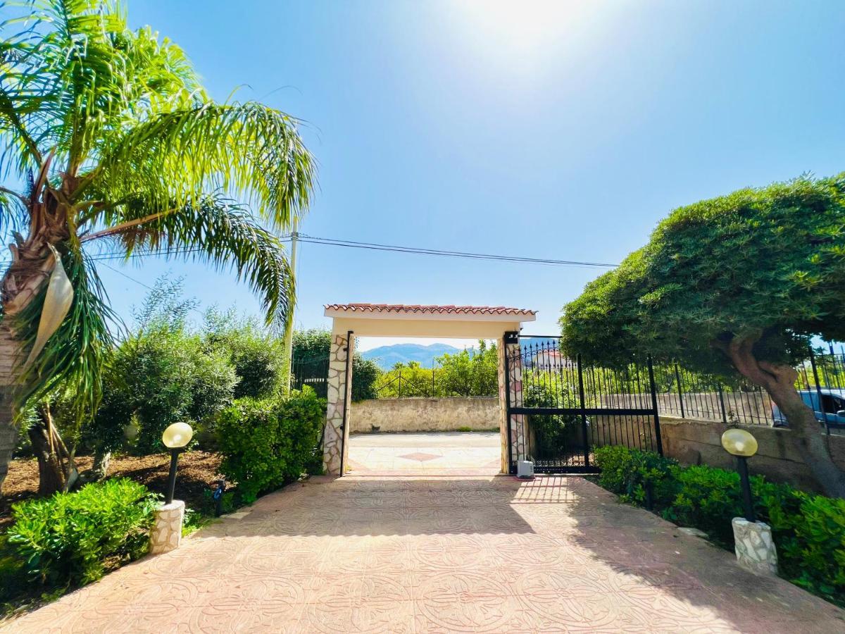 Villa Genova カリーニ エクステリア 写真