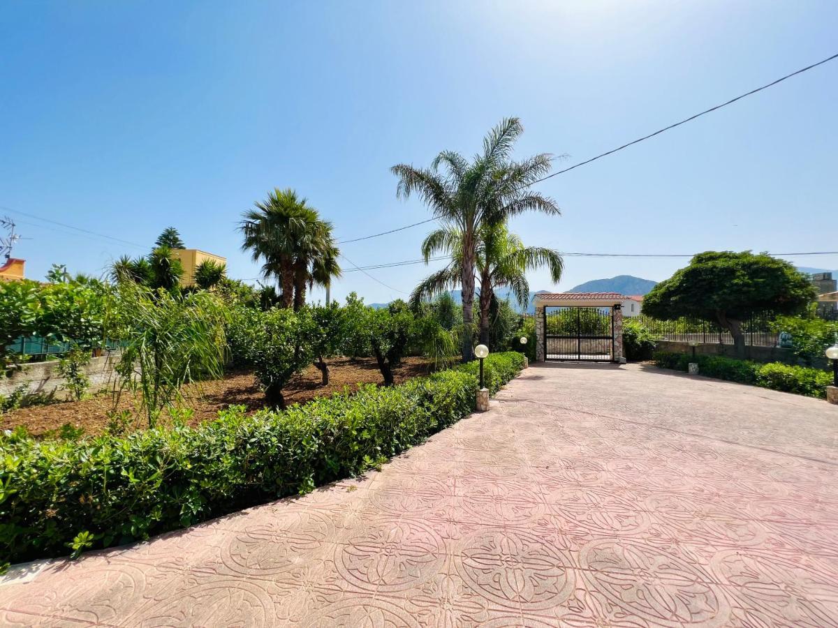 Villa Genova カリーニ エクステリア 写真